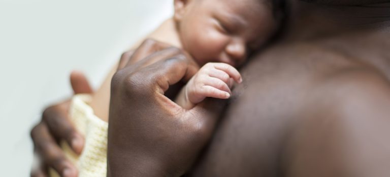 Skin-to-Skin: A Special Way for Dad to Bond with Baby
